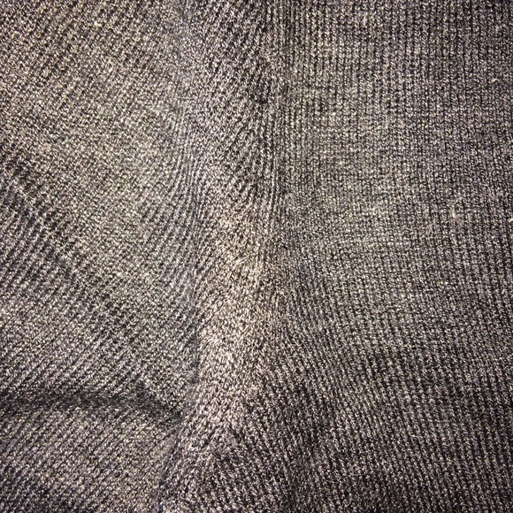 Banana Republic V-Neck NWT - Picture 5 of 8